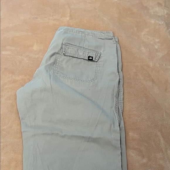 Nike Gray Drawstring Capris - Picture 3 of 5